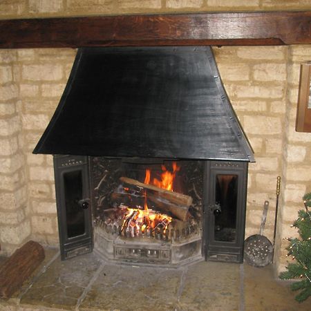 The Chequers Inn Cassington Buitenkant foto