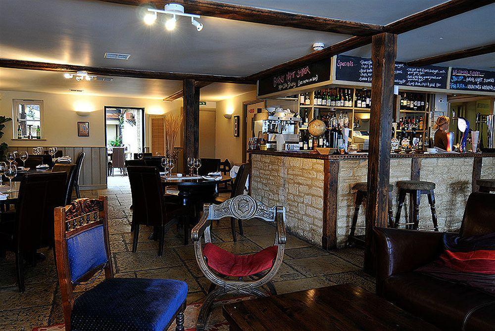 The Chequers Inn Cassington Buitenkant foto
